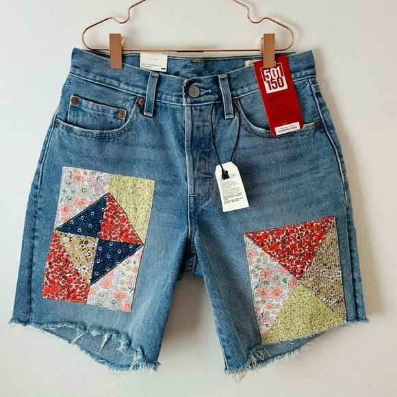 New Levi’s 501 90’s  Patchwork shorts anniversary edition light wash jean - Picture 6 of 14